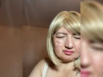 Bongacams Nude Webcam of SVETIKBOMBOCHKA