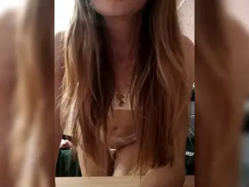 Bongacams Sex Cam of SoftLuna