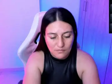 Bongacams Free Live Porn of Saskyaajohnson