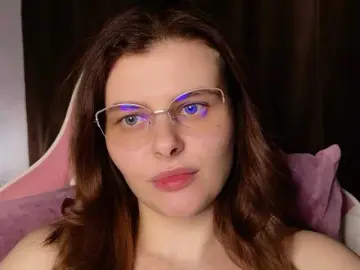 DariaPon from bongacams