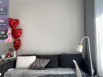 Sofa-crysta from bongacams