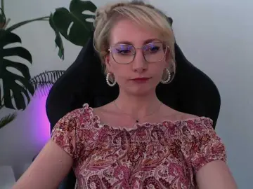 Bongacams Free Live Porn of CinderellaMoon