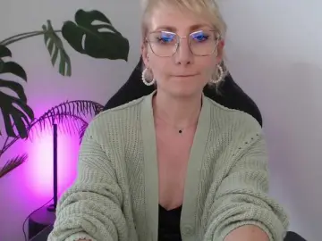 Bongacams Adult Video Chat of CinderellaMoon