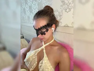 Bongacams Best live sex cam show of U-Moni