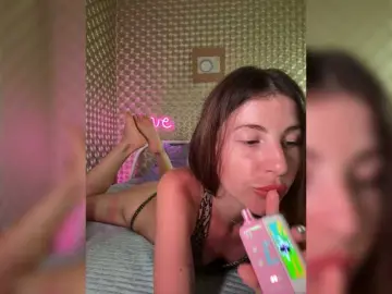 Bongacams Free Porn Cam of MilashaNyasha