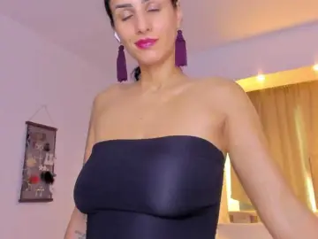 Bongacams Free Live Porn of Milfchelle