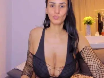 Bongacams Watch Live Sex Cams of Milfchelle