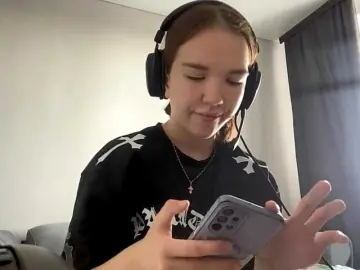 OdeliaBroomhead from bongacams