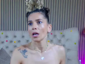 Bongacams Free Porn Cam of TastyShow