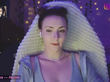 Bongacams Sex Cam of LollyGirlMoon
