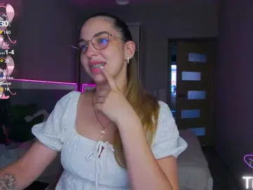 Bongacams Best live sex cam show of AlexandraCandy