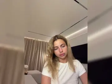Bongacams Nude Webcam of Nataliecroys