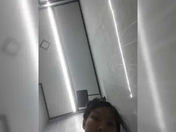 Bongacams Live Sex Cam of Selinababy99