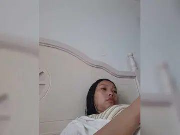 Bongacams Live Sex Cam of Selinababy99