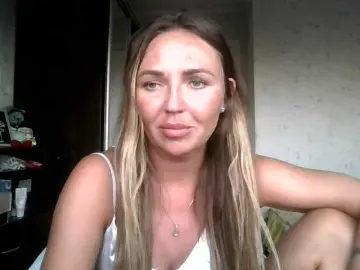CuteFngelina from bongacams