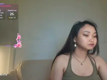 RozyBlack from bongacams