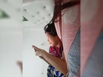 Bongacams Live Sex Cam of candicelovee
