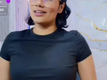 Bongacams Nude Webcam of PEACHY-TAY