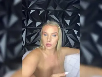 Bongacams Live Sex Cam of LYLAtop
