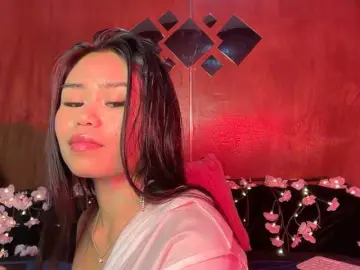 Bongacams Nude Webcam of LilyJelly