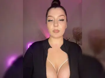Bongacams Free Porn Cam of M-O-L-N-I-Y-A