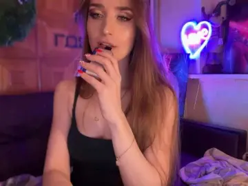 Bongacams Free Live Porn of CandyBoom