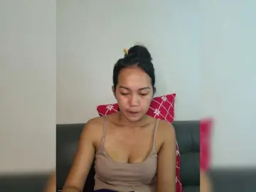 Bongacams Watch Live Sex Cams of Kiana11