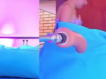 Bongacams Live Sex Cam of CandyHolmes
