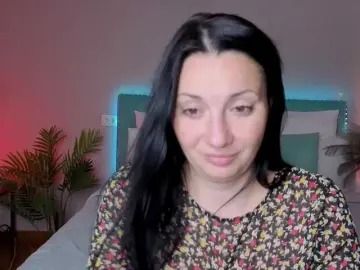 LadyyNoir from bongacams