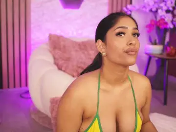 Bongacams Sex Cam of KiraKrush