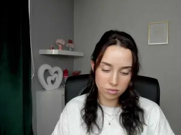 Bongacams Nude Webcam of adeleLive