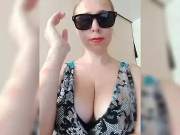 Bongacams Watch Live Sex Cams of DashaKisa951