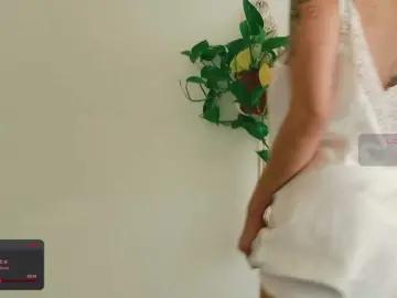 Bongacams Adult Webcam of SweetLilLulu