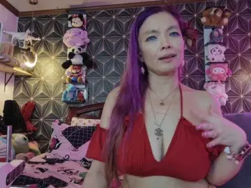 Bongacams Live Porn of YummyMeily