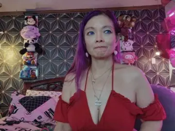 Bongacams Watch Live Sex Cams of YummyMeily