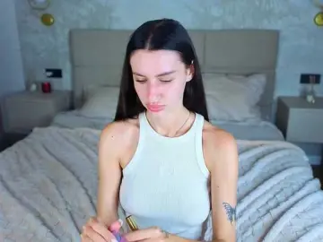 Bongacams Adult Webcam of SnowWhiteee