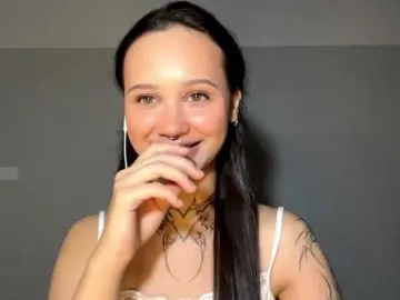 Bongacams Nude Webcam of GertudeLagman