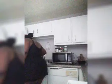 Bongacams Free Live Porn of PiNK57CHEVY1