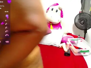 Bongacams Sex Cam of thickebonymilf