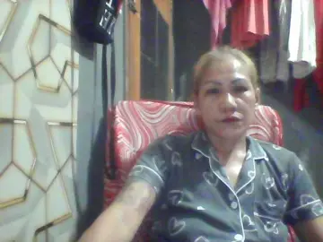 Rarra from bongacams