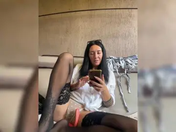 Bongacams Free Live Porn of KarolinaMilf