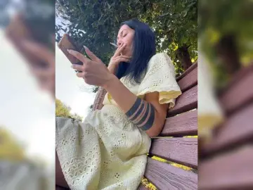 Bongacams Sex Cam of KarolinaMilf