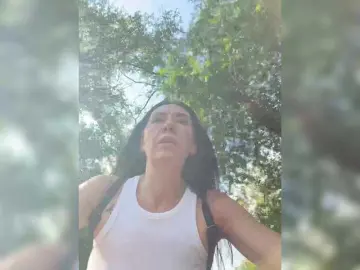 Bongacams Sex Cam of KarolinaMilf