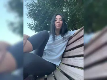 Bongacams Free Porn Cam of KarolinaMilf