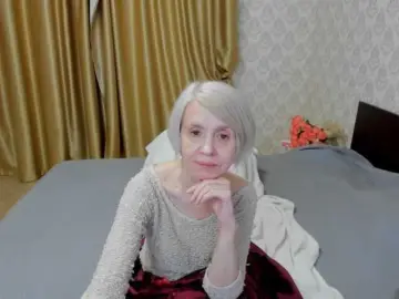 Bongacams Nude Webcam of aminalive