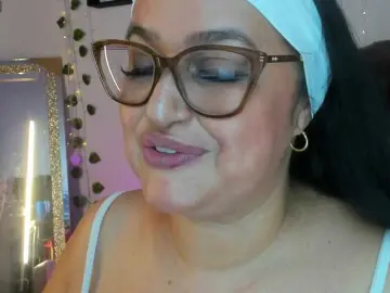 Gianahomi from bongacams