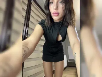 Bongacams Nude Webcam of BabyDarii