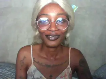 Bongacams Free Porn Cam of Calin33