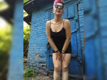Bongacams Live Sex Cam of BUSINKA-25