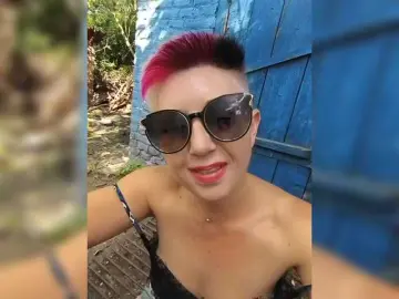 Bongacams Sex Cam of BUSINKA-25